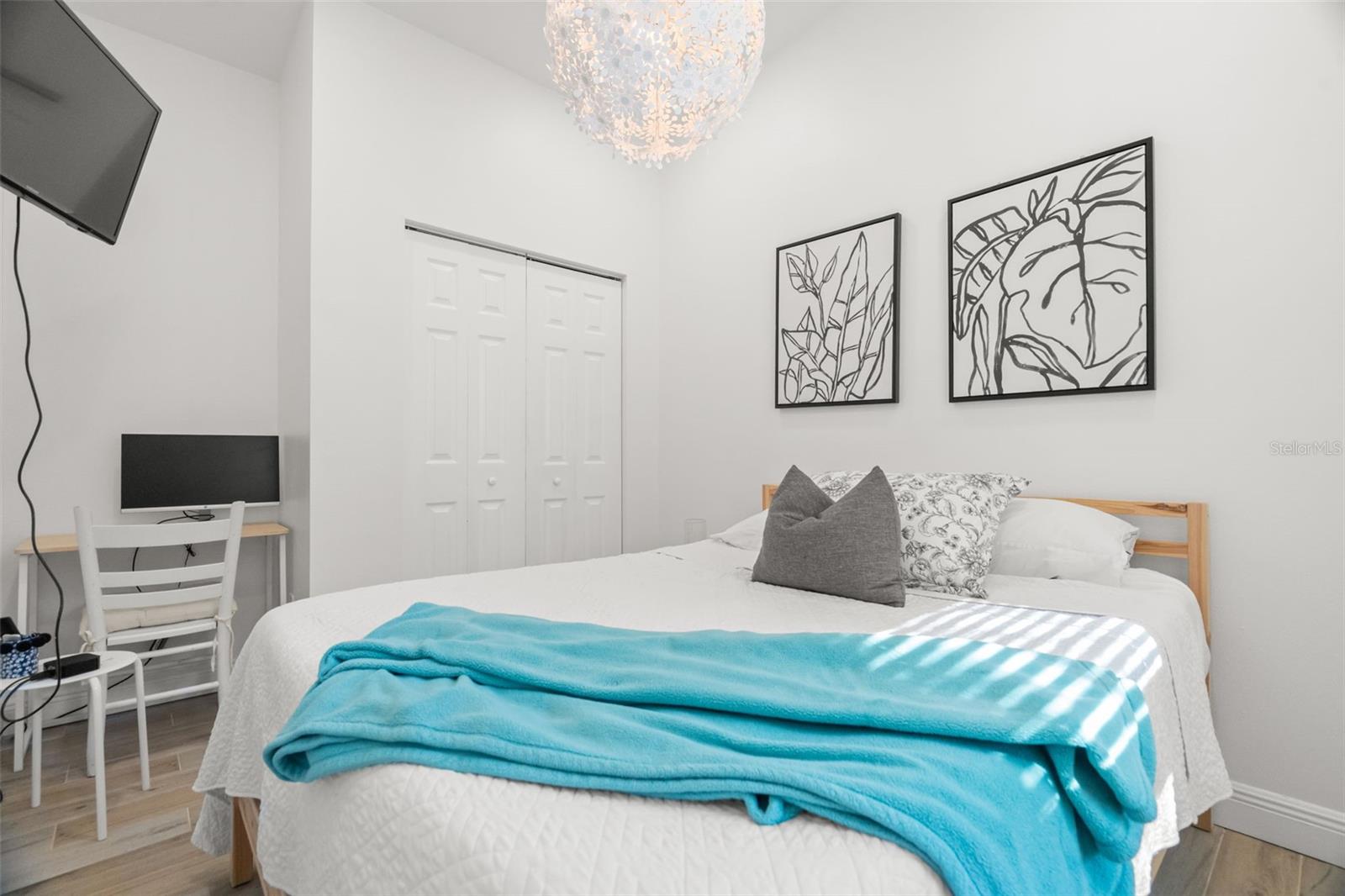 548 BAY ST, DUNEDIN, FL, 34698