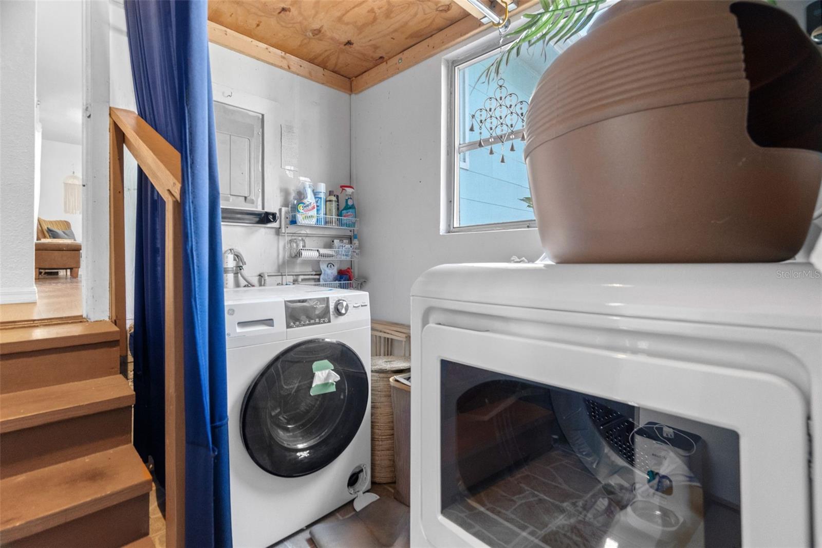 548 BAY ST, DUNEDIN, FL, 34698