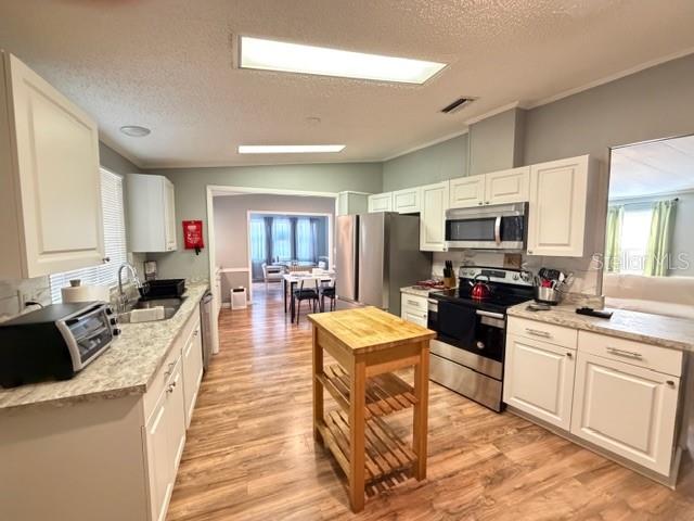 602 JASON DR, LADY LAKE, FL, 32159