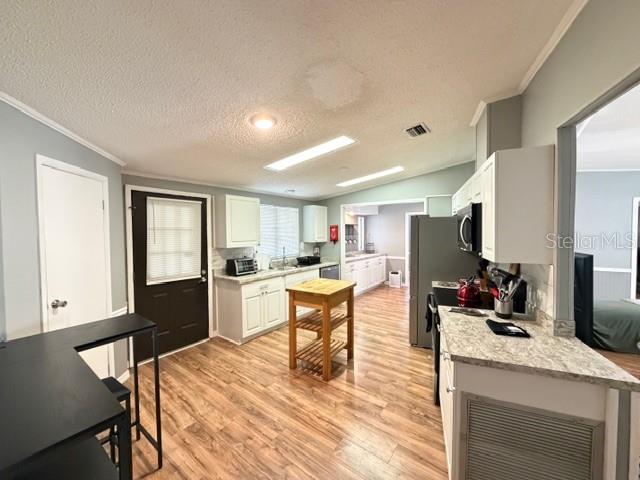 602 JASON DR, LADY LAKE, FL, 32159