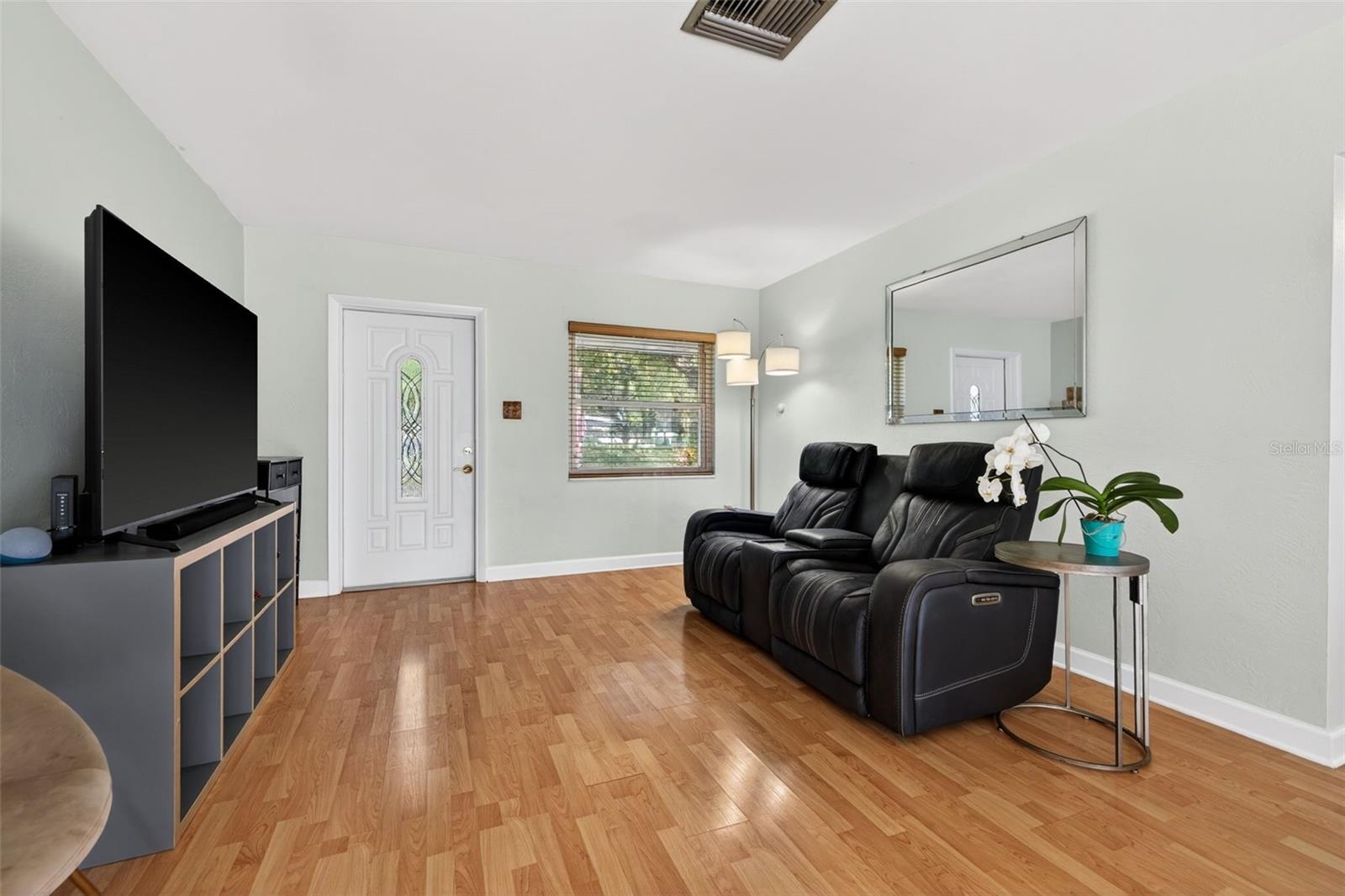 233 NW MADISON CIR N, ST PETERSBURG, FL, 33702