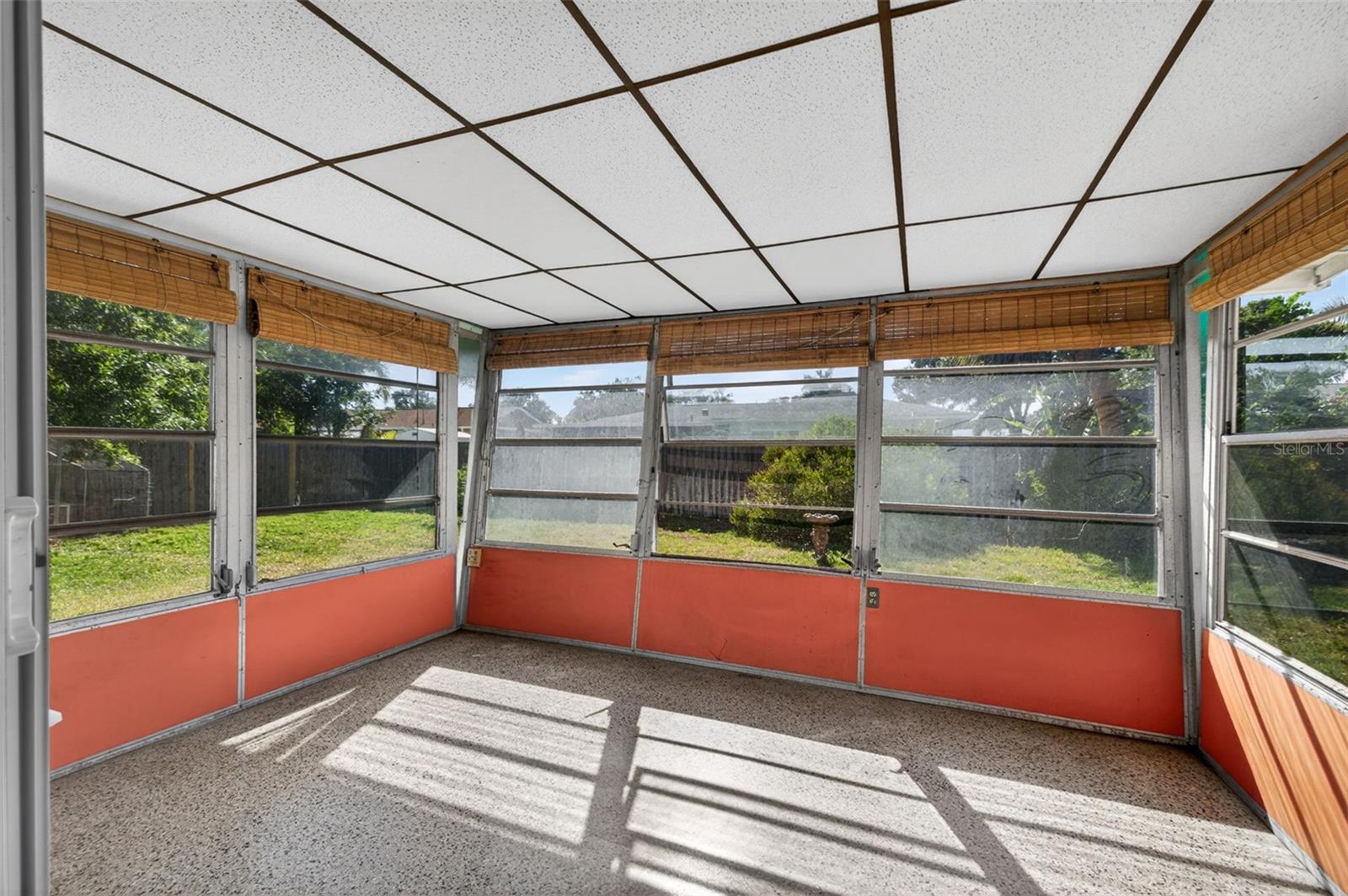 233 NW MADISON CIR N, ST PETERSBURG, FL, 33702