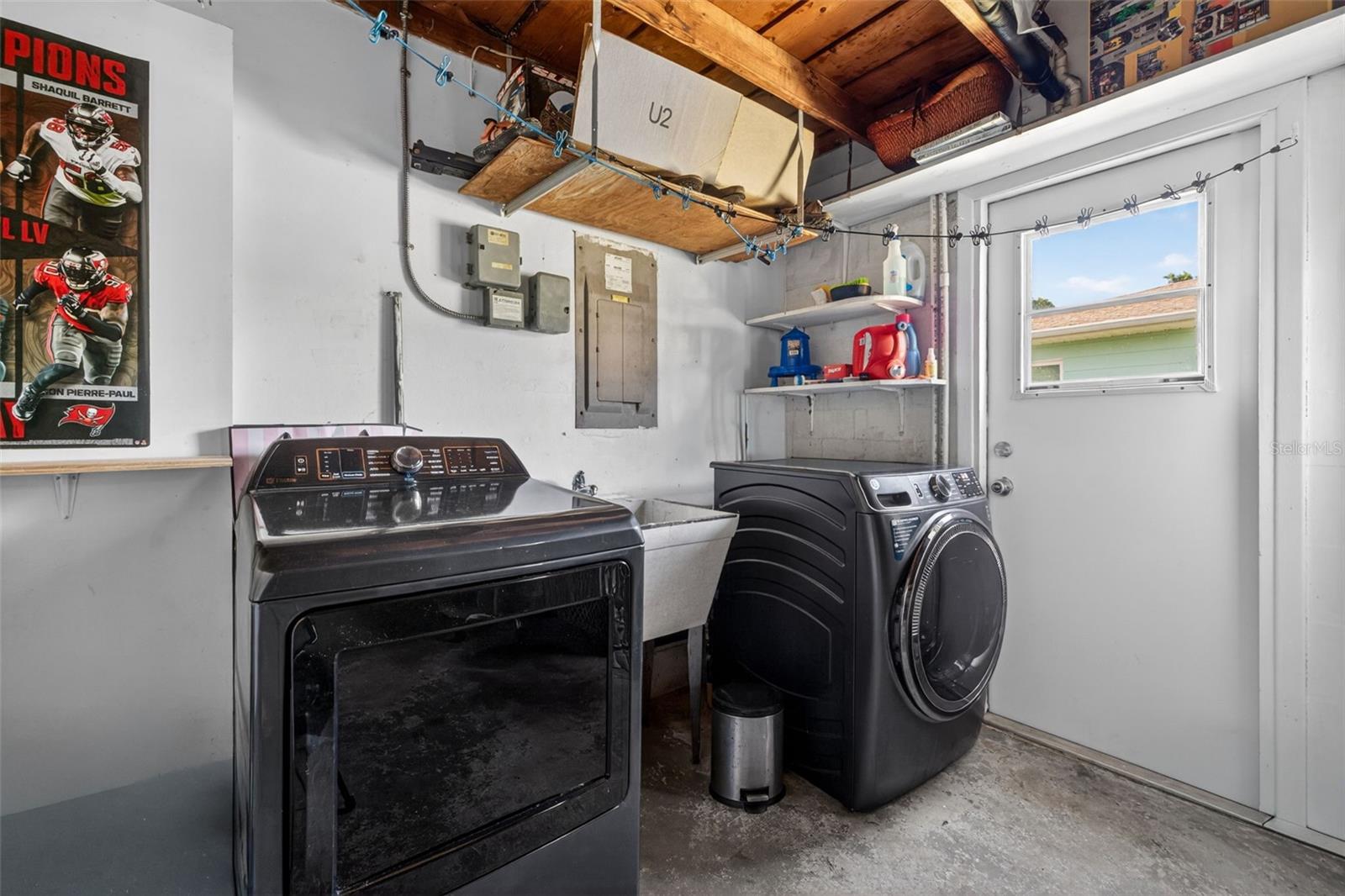 233 NW MADISON CIR N, ST PETERSBURG, FL, 33702