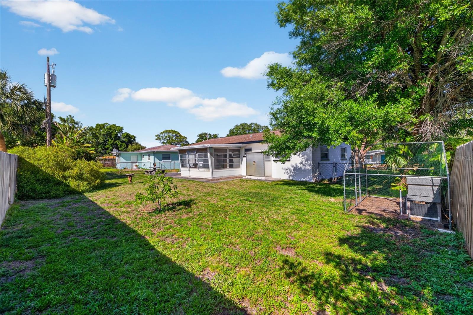 233 NW MADISON CIR N, ST PETERSBURG, FL, 33702