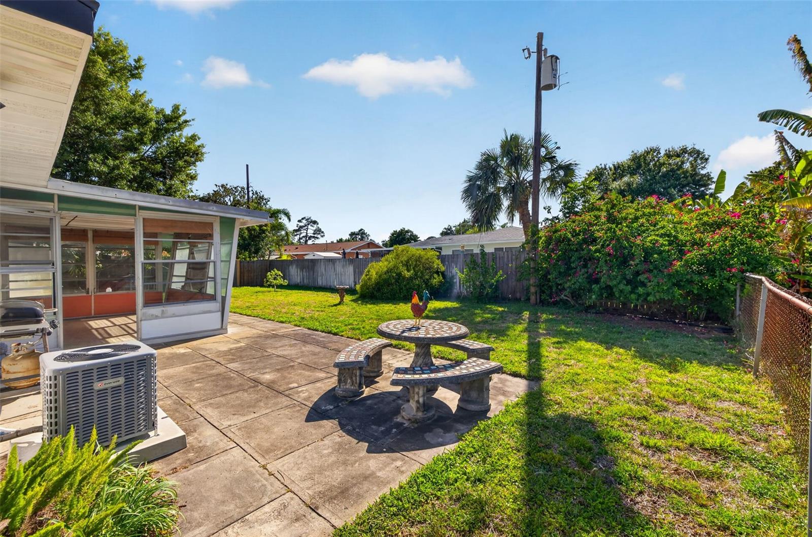 233 NW MADISON CIR N, ST PETERSBURG, FL, 33702