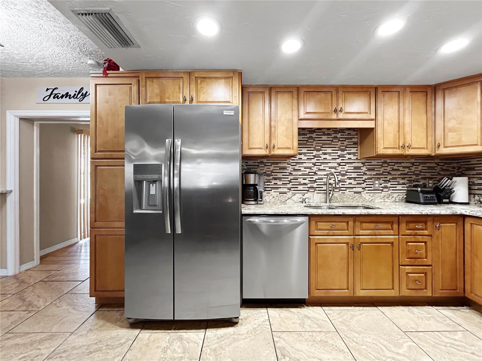 2307 EMORY AVE, BRADENTON, FL, 34207