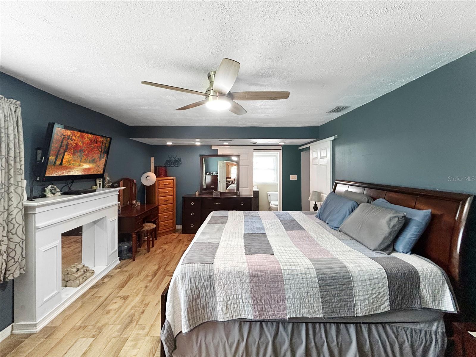 2307 EMORY AVE, BRADENTON, FL, 34207