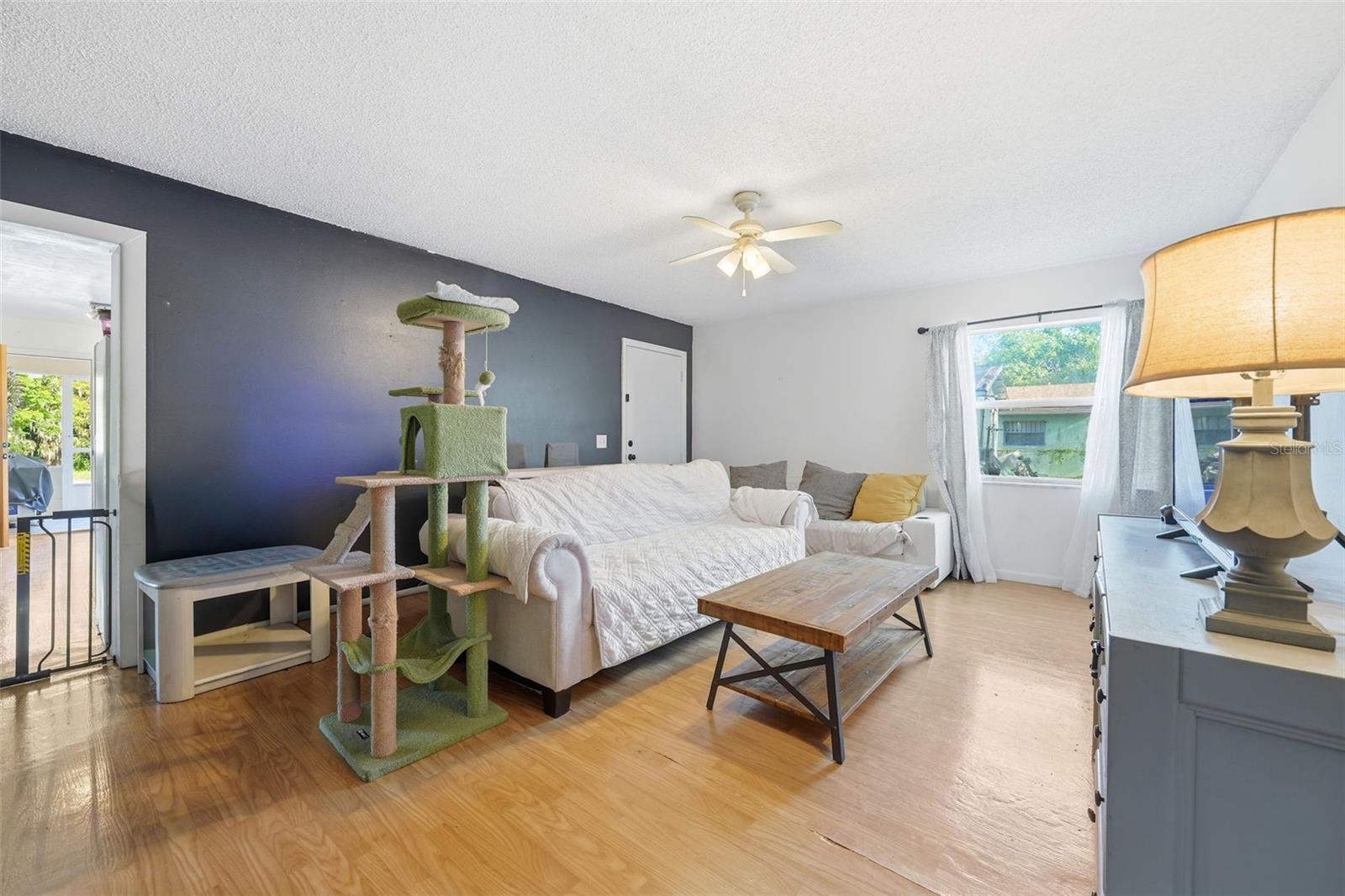 218 S EAST ST, LEESBURG, FL, 34748