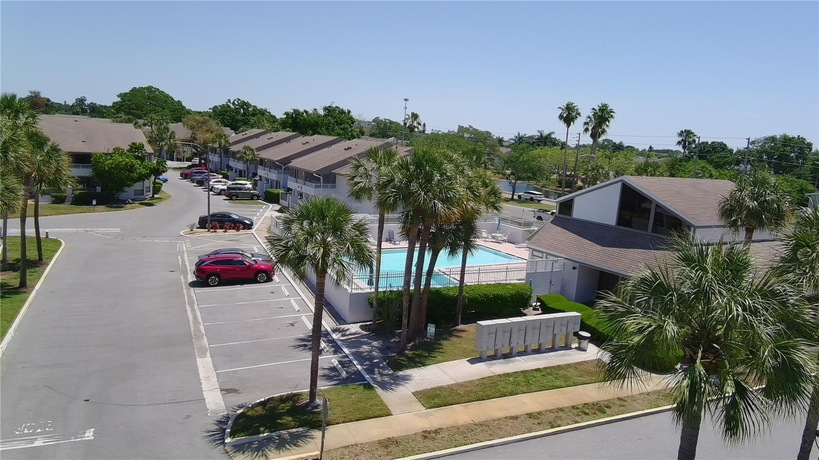 2117 LAKEWOOD CLUB DR S #7A, ST PETERSBURG, FL, 33712