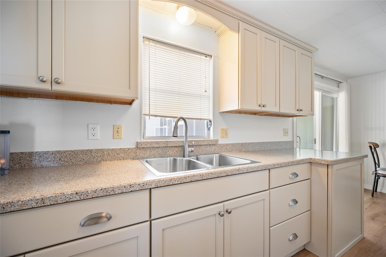 5751 HYACINTH RD, VENICE, FL, 34293