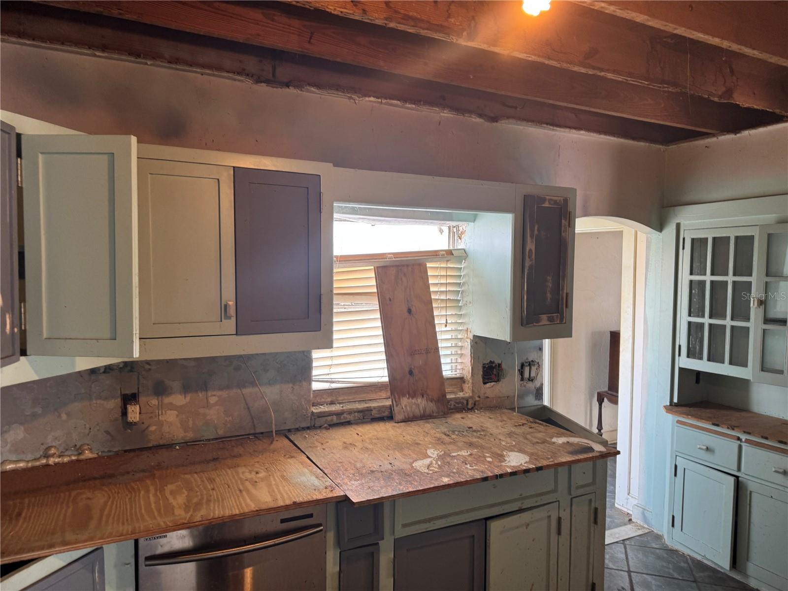 930 N WILD OLIVE AVE, DAYTONA BEACH, FL, 32118