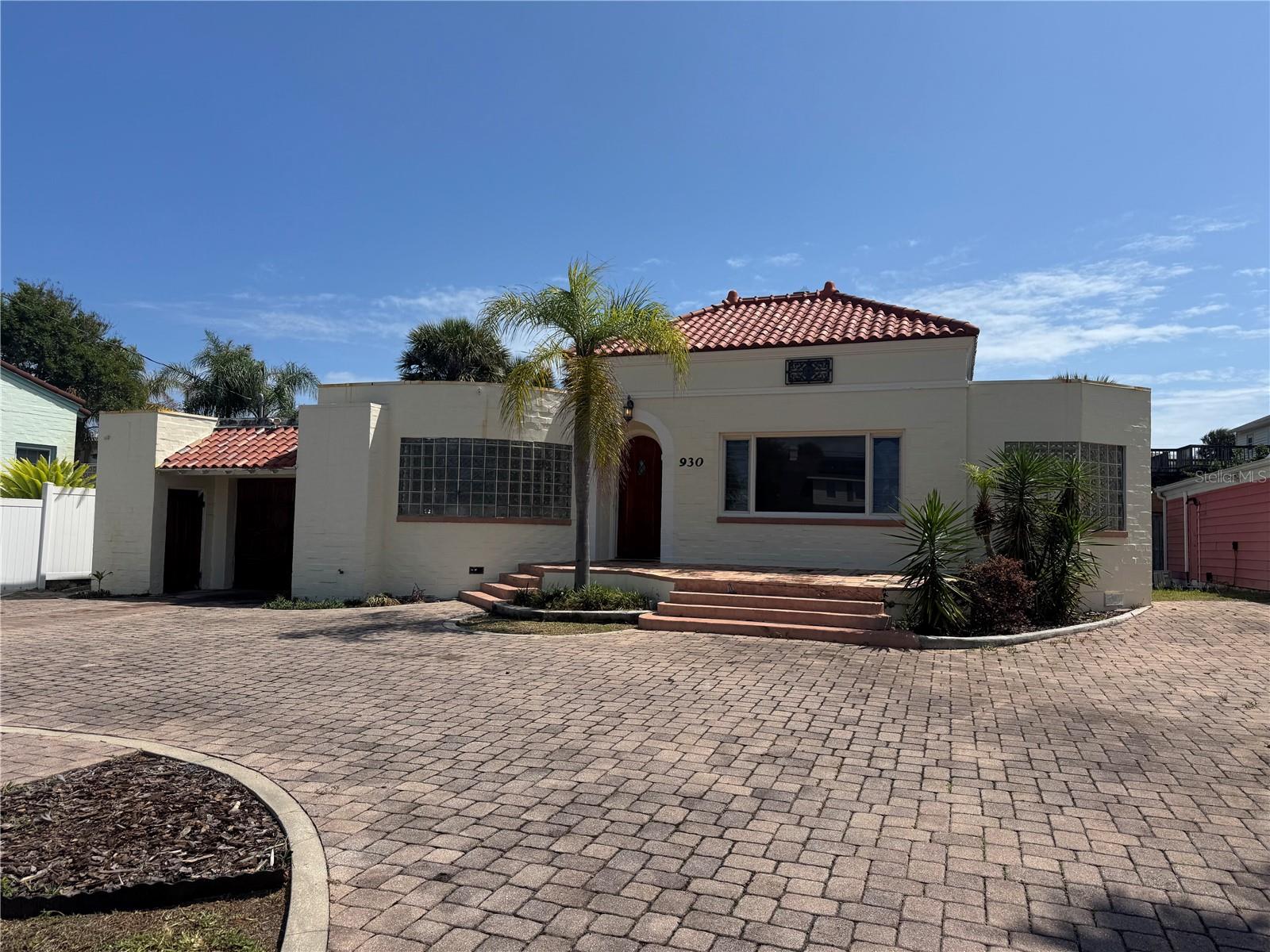 930 N WILD OLIVE AVE, DAYTONA BEACH, FL, 32118