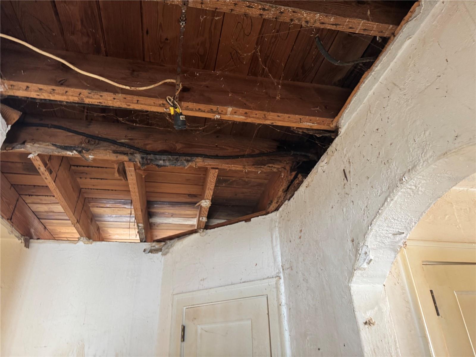 930 N WILD OLIVE AVE, DAYTONA BEACH, FL, 32118