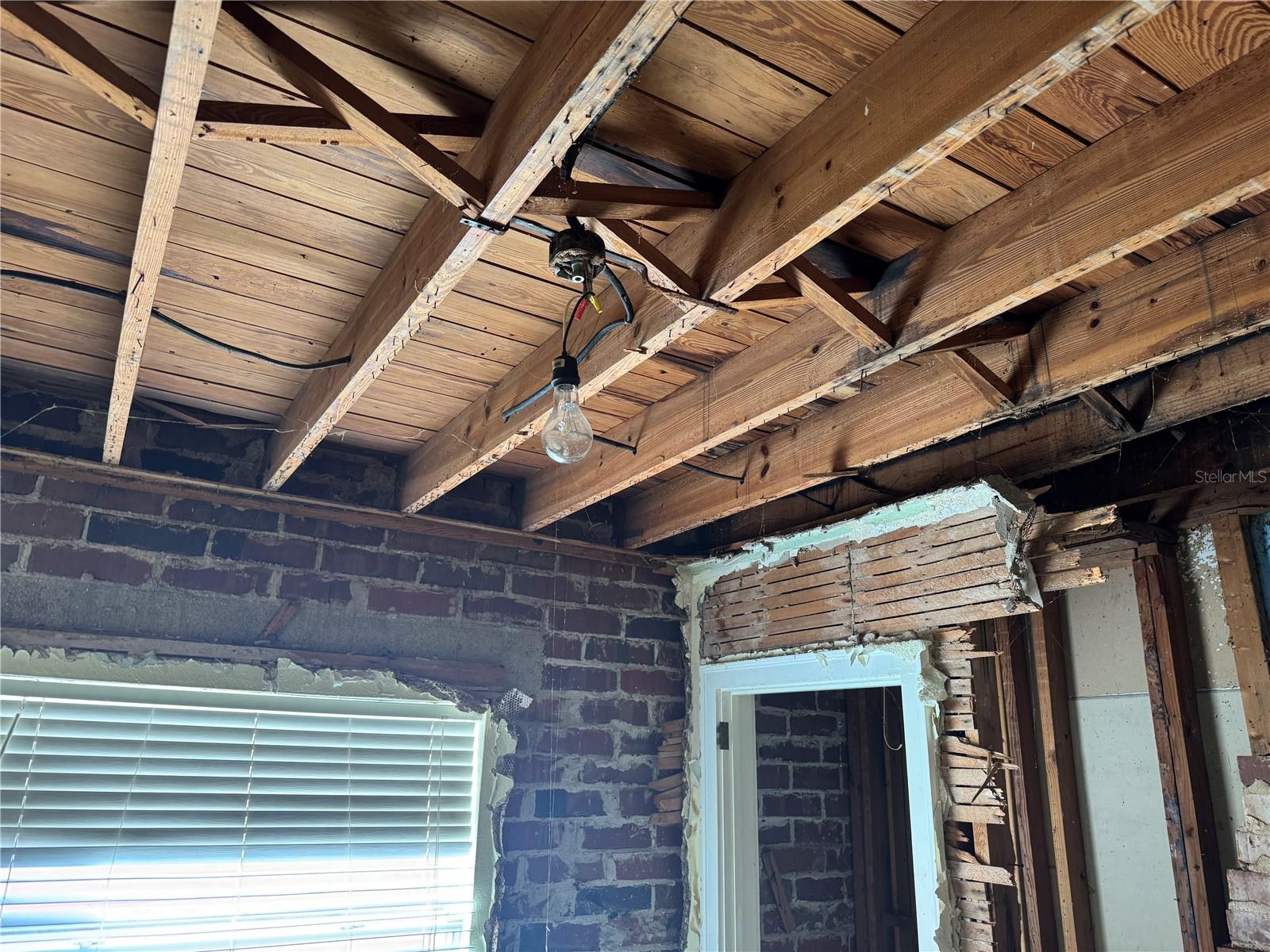 930 N WILD OLIVE AVE, DAYTONA BEACH, FL, 32118