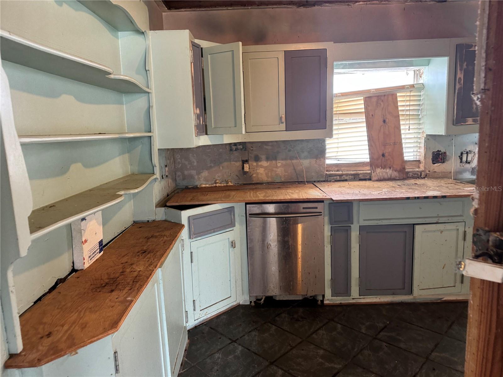 930 N WILD OLIVE AVE, DAYTONA BEACH, FL, 32118