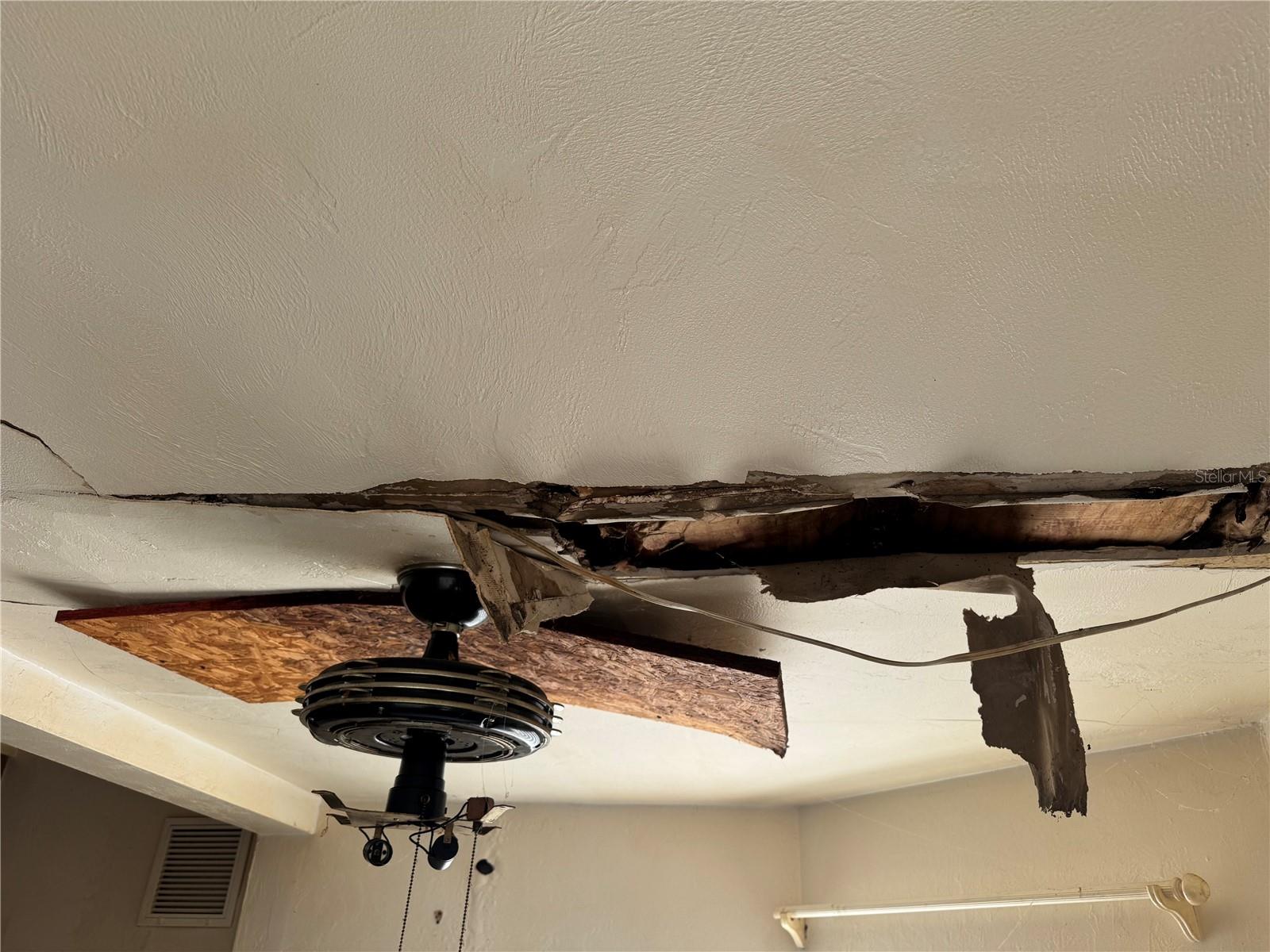 930 N WILD OLIVE AVE, DAYTONA BEACH, FL, 32118