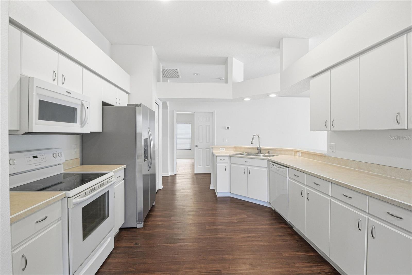 1452 BAYTHORN DR, WESLEY CHAPEL, FL, 33543