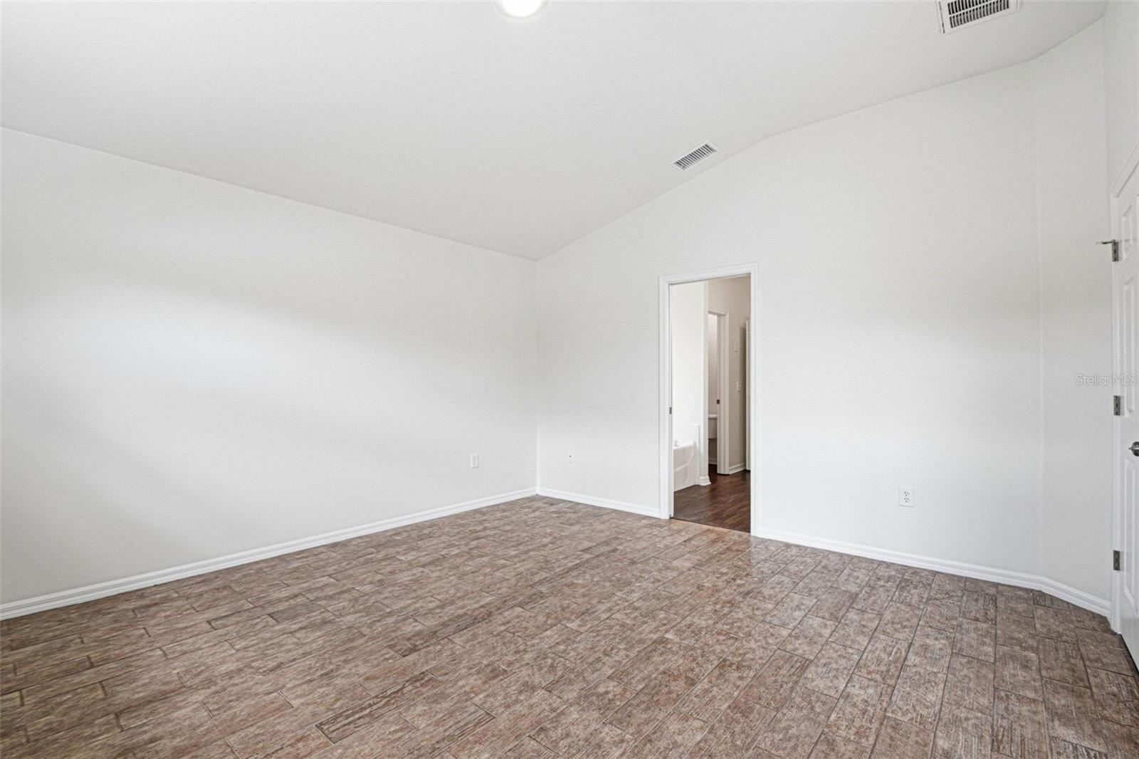 1452 BAYTHORN DR, WESLEY CHAPEL, FL, 33543