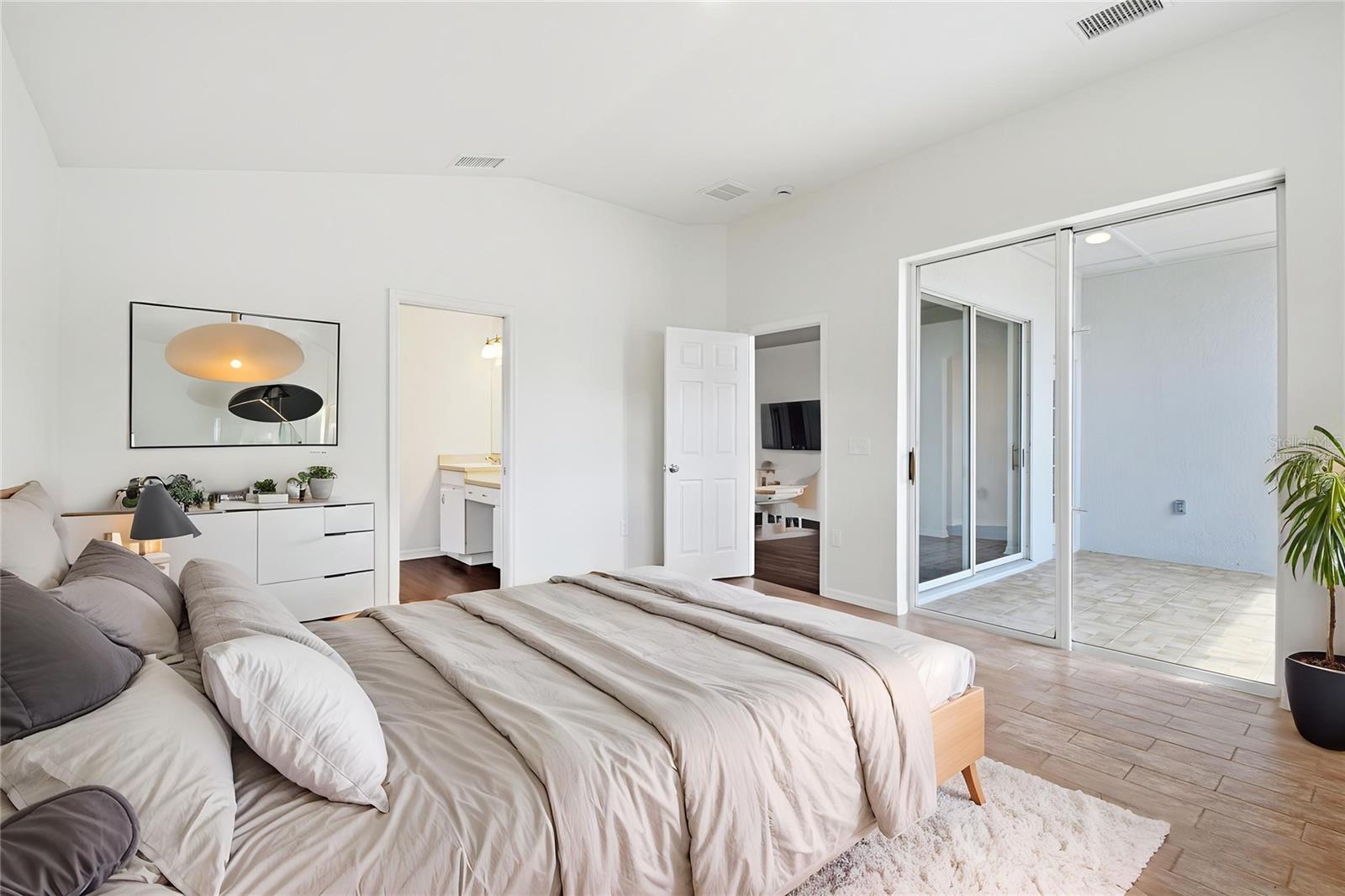 1452 BAYTHORN DR, WESLEY CHAPEL, FL, 33543