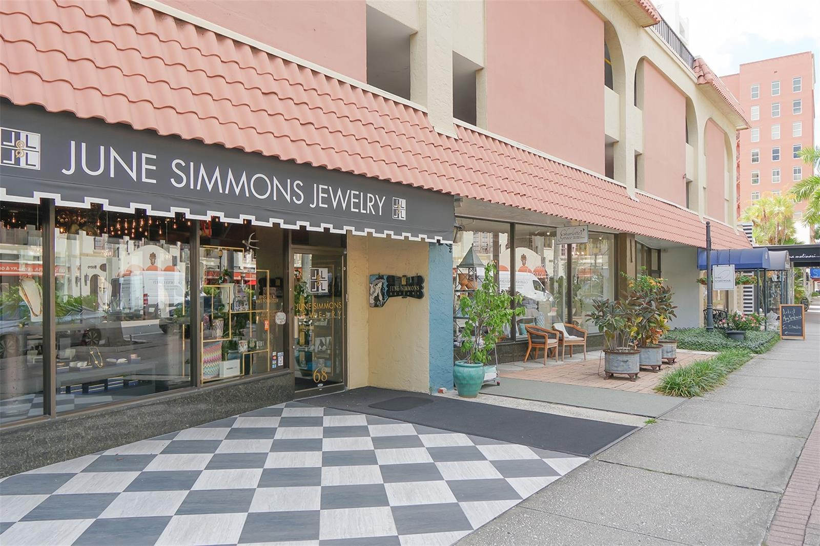235 COCOANUT AVE #128E, SARASOTA, FL, 34236
