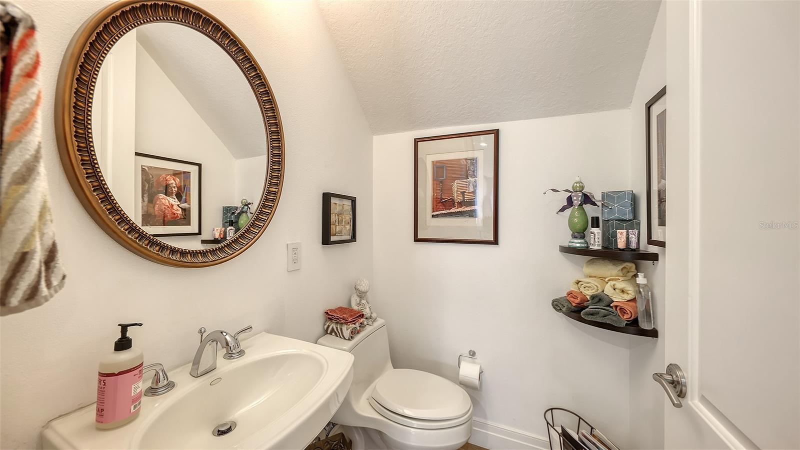 235 COCOANUT AVE #128E, SARASOTA, FL, 34236
