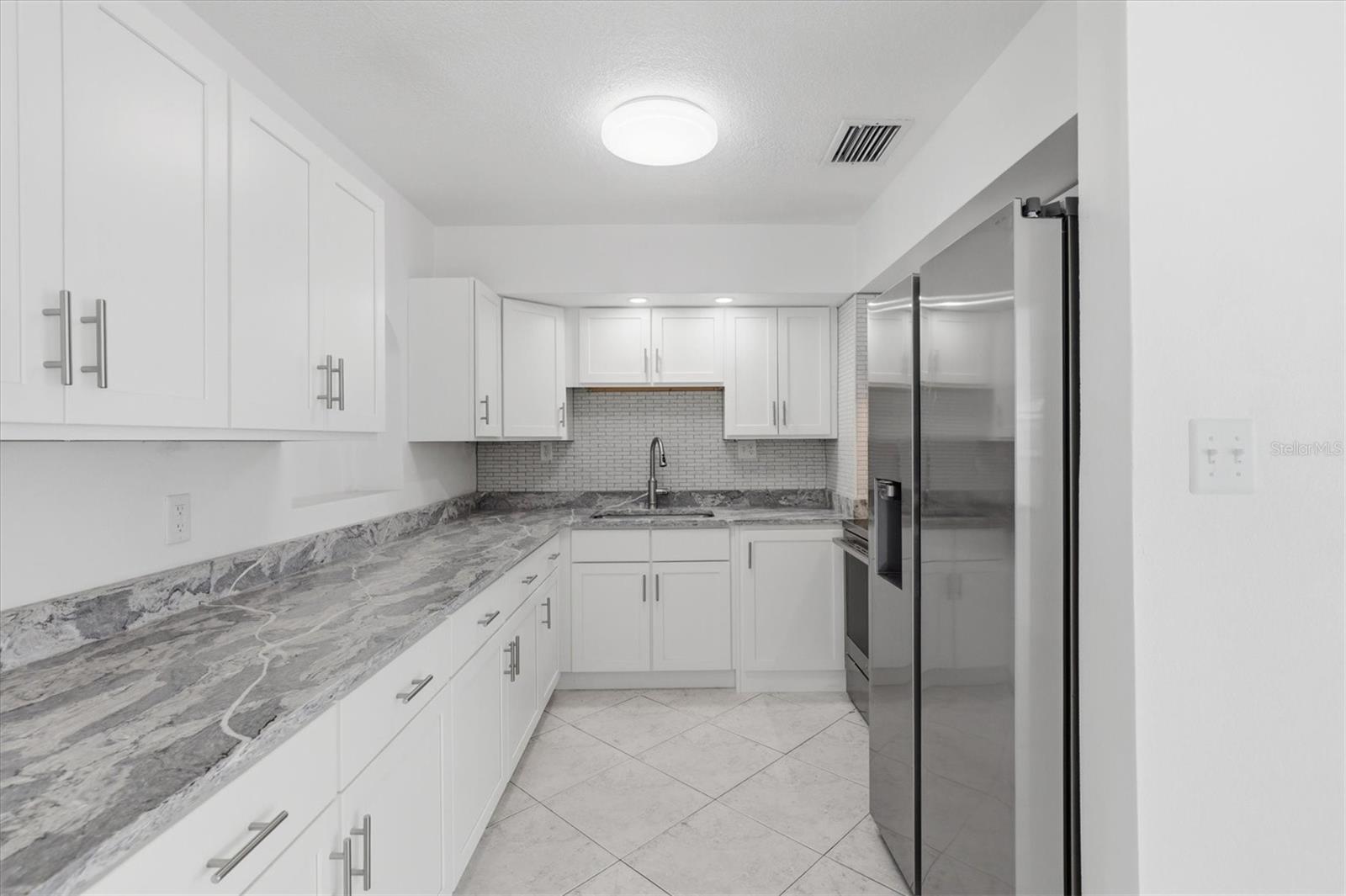 721 BAYSHORE DR, TARPON SPRINGS, FL, 34689