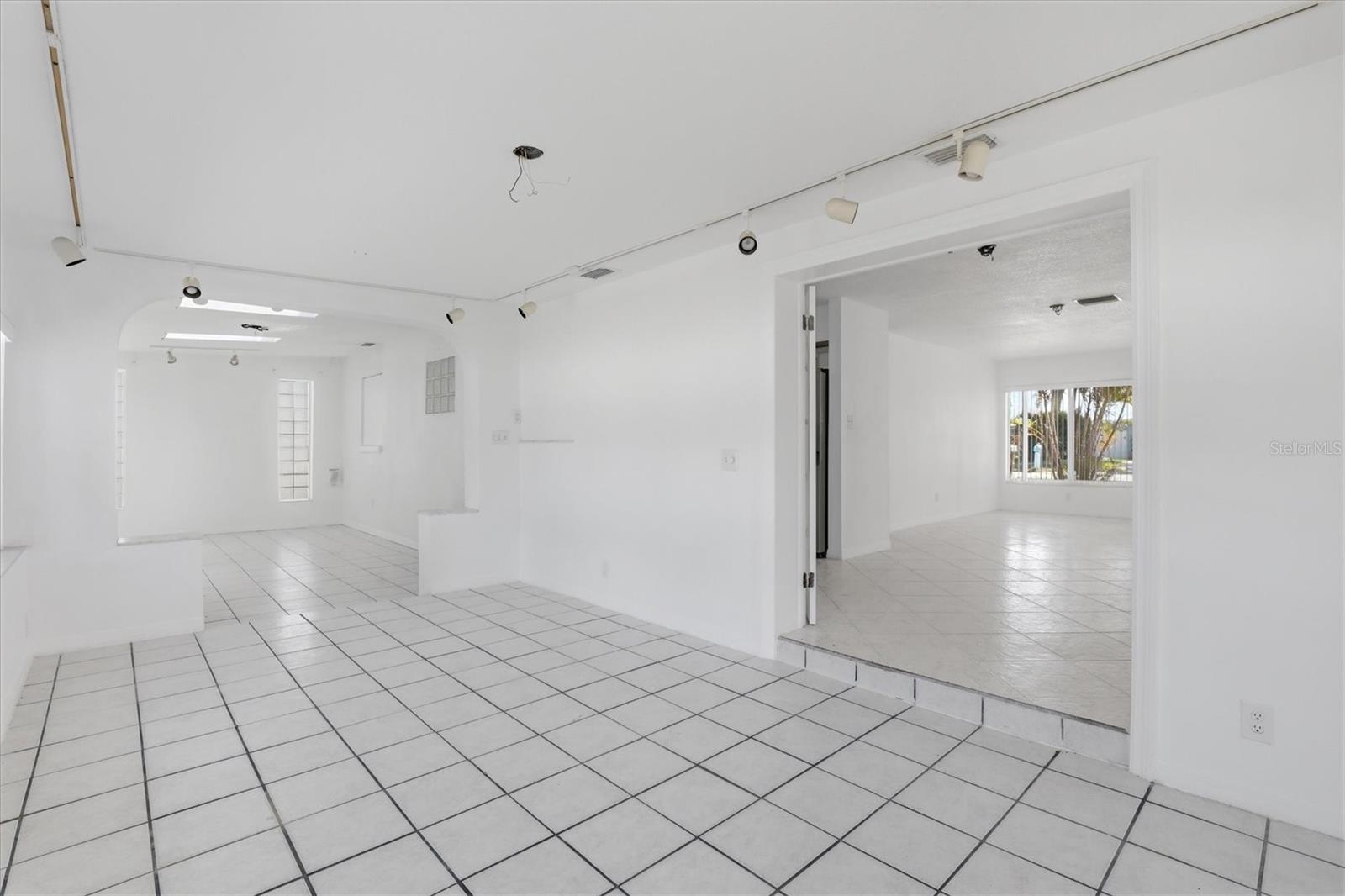 721 BAYSHORE DR, TARPON SPRINGS, FL, 34689