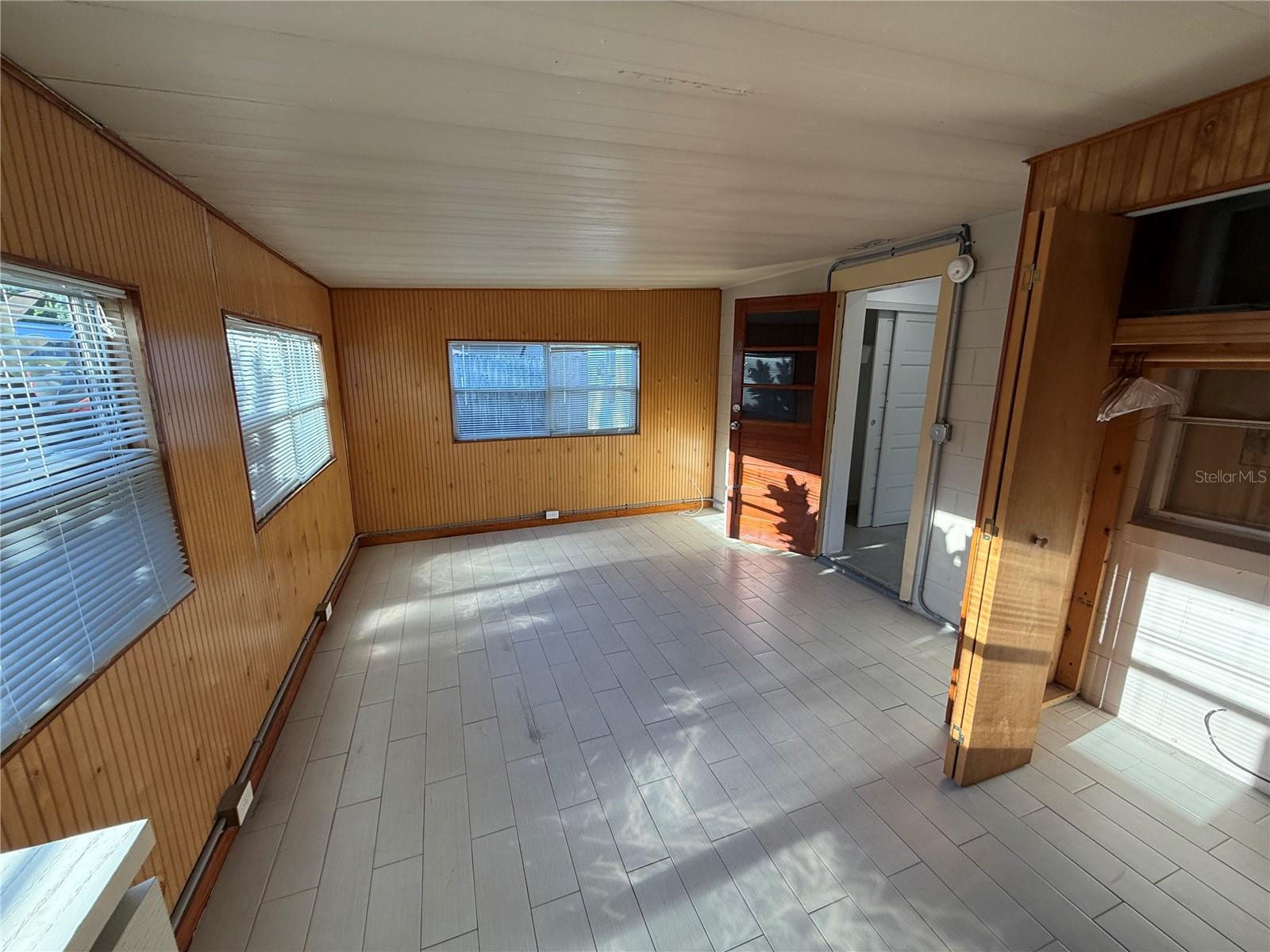 15573 BEDFORD CIR E, CLEARWATER, FL, 33764