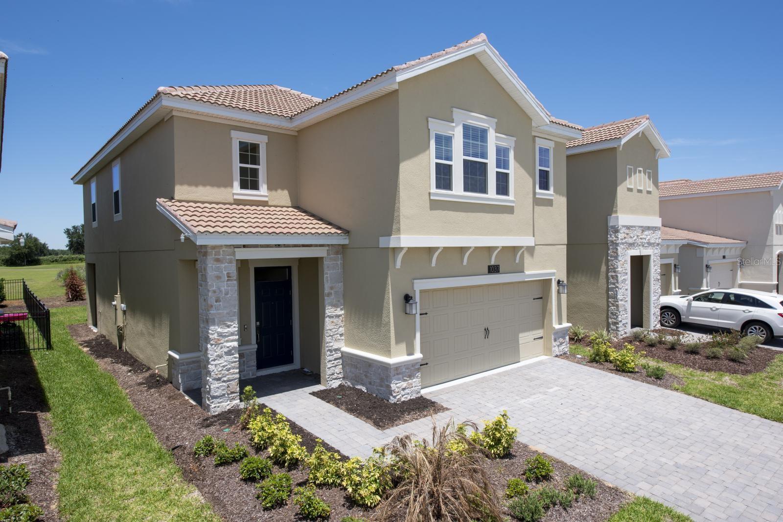 1037 BLACKWOLF RUN RD, DAVENPORT, FL, 33896