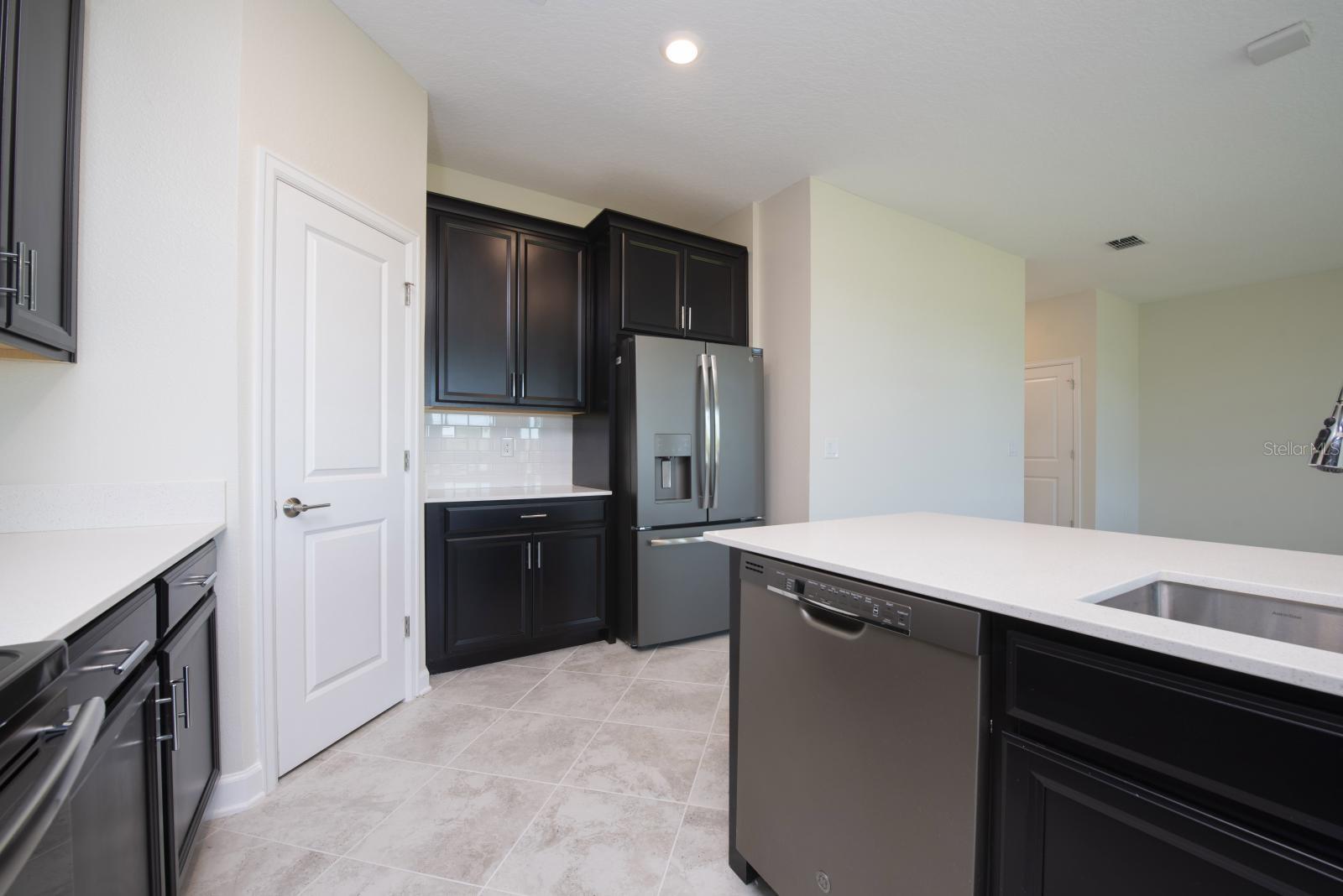 1037 BLACKWOLF RUN RD, DAVENPORT, FL, 33896