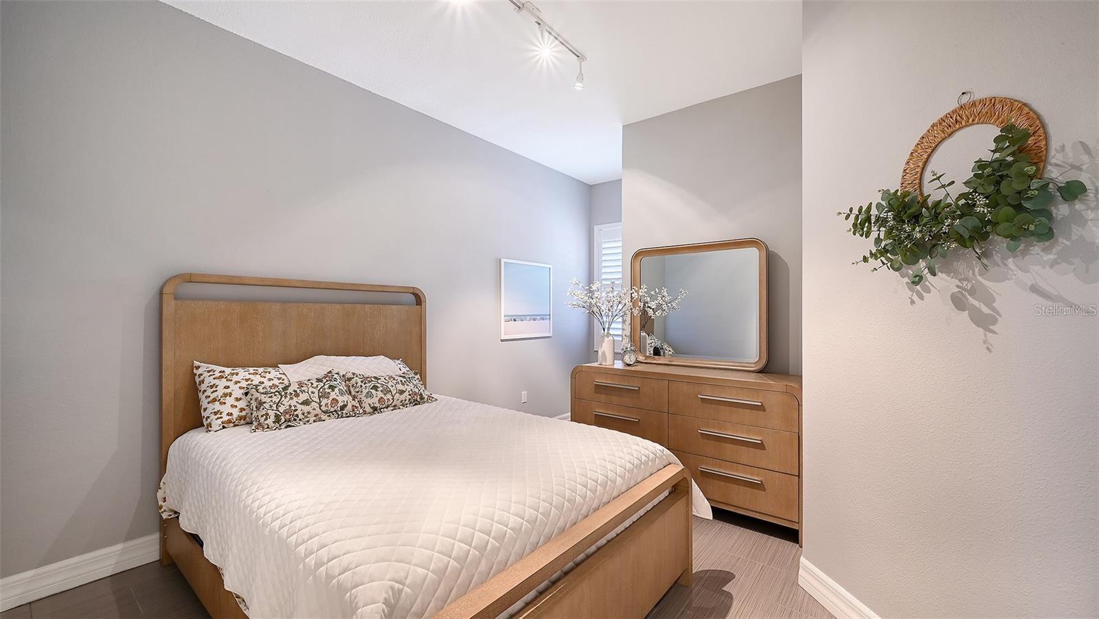 1921 MONTE CARLO DR #302, SARASOTA, FL, 34231