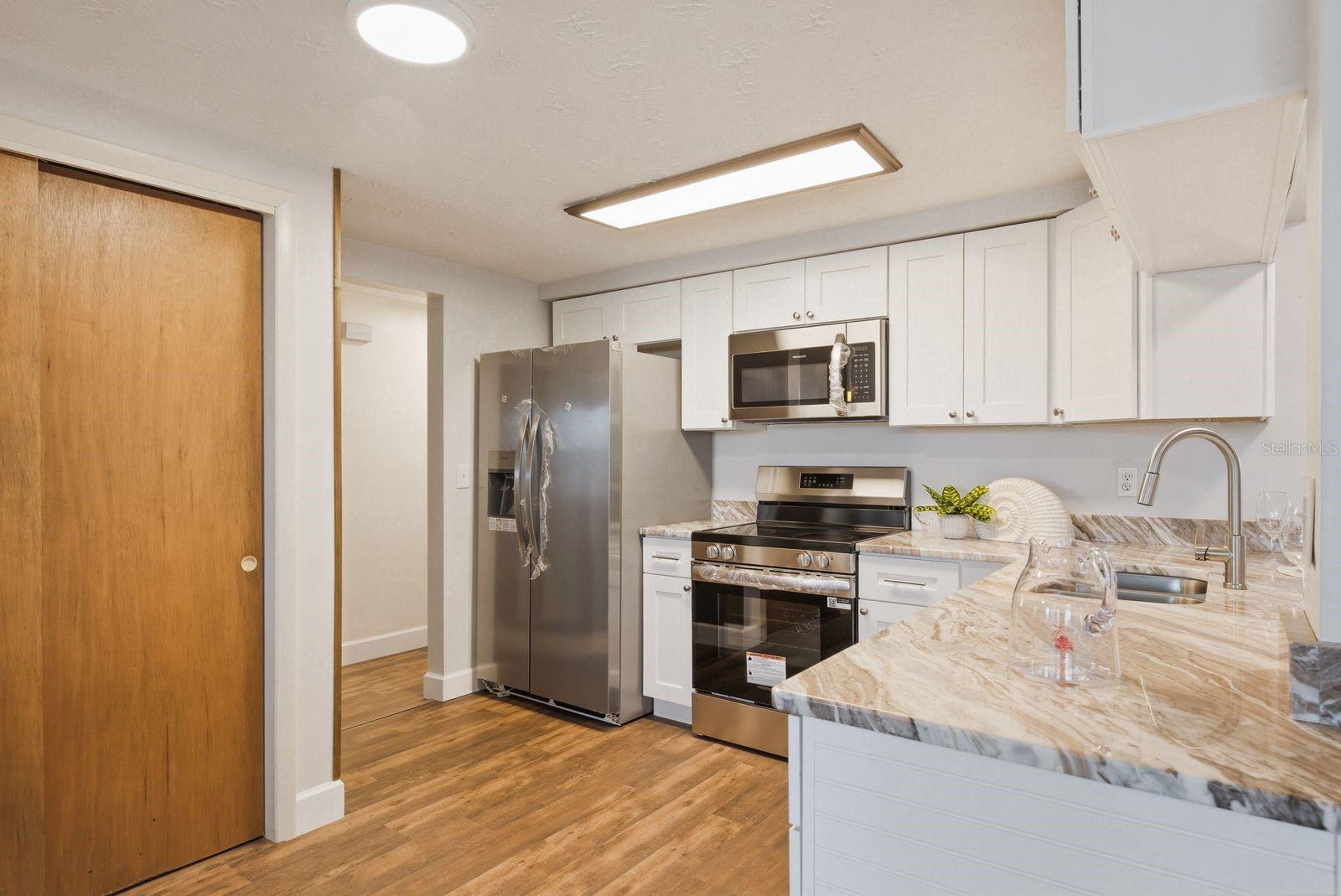 3551 DARLINGTON RD, HOLIDAY, FL, 34691