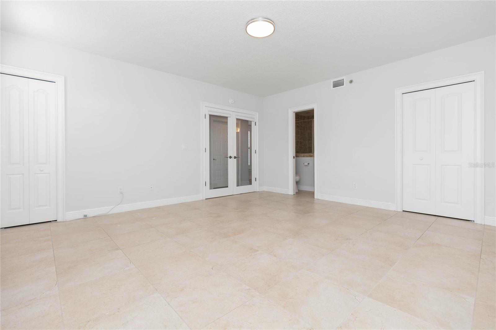 114 E DAVIS BLVD #13, TAMPA, FL, 33606