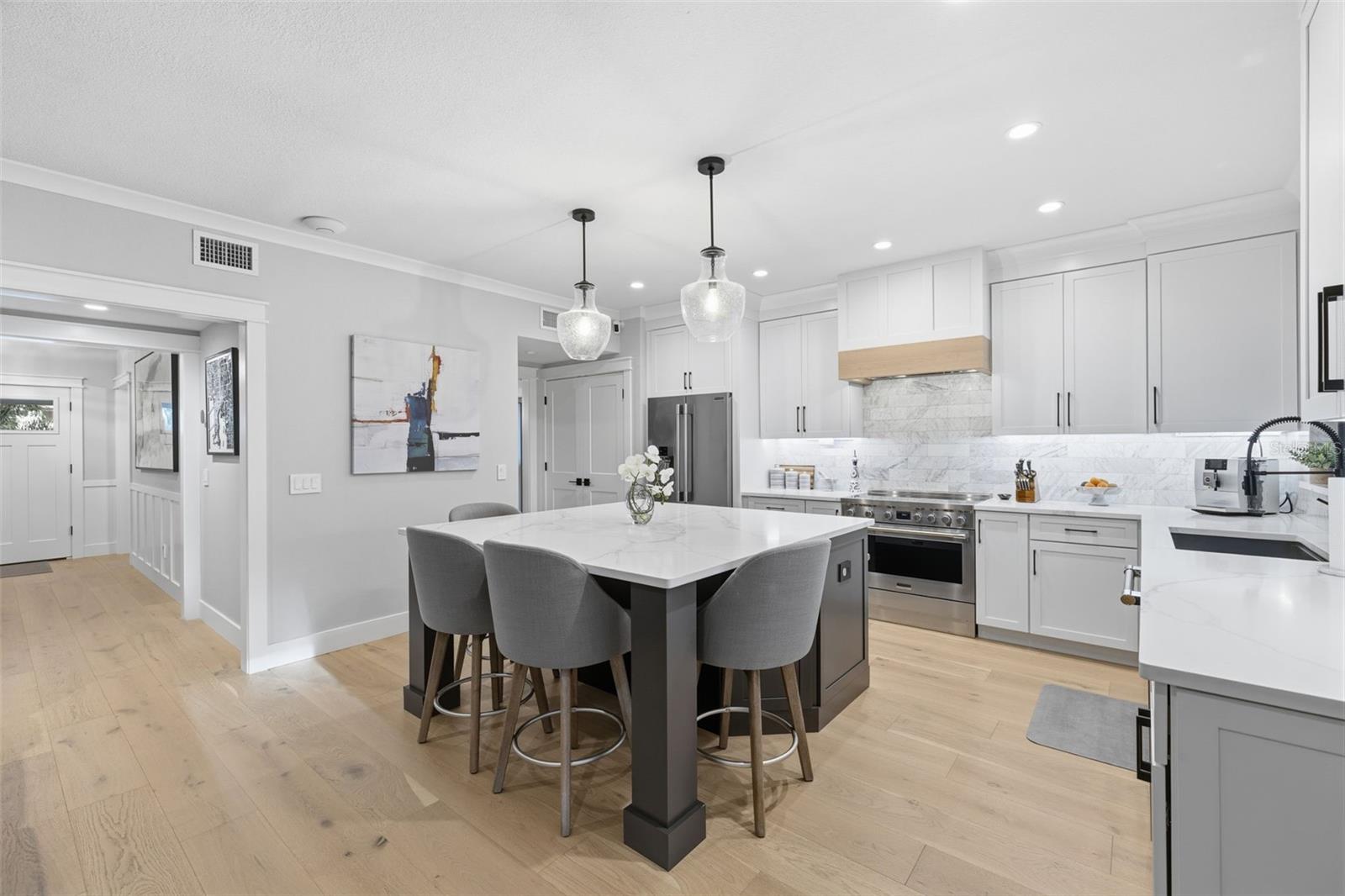 417 S PALOMA PL, TAMPA, FL, 33609