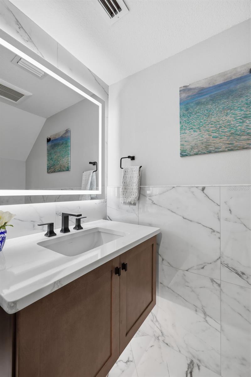 417 S PALOMA PL, TAMPA, FL, 33609