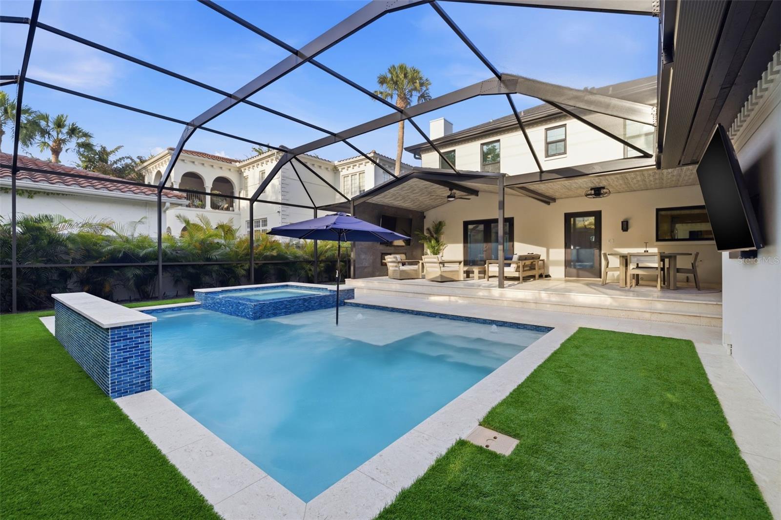 417 S PALOMA PL, TAMPA, FL, 33609