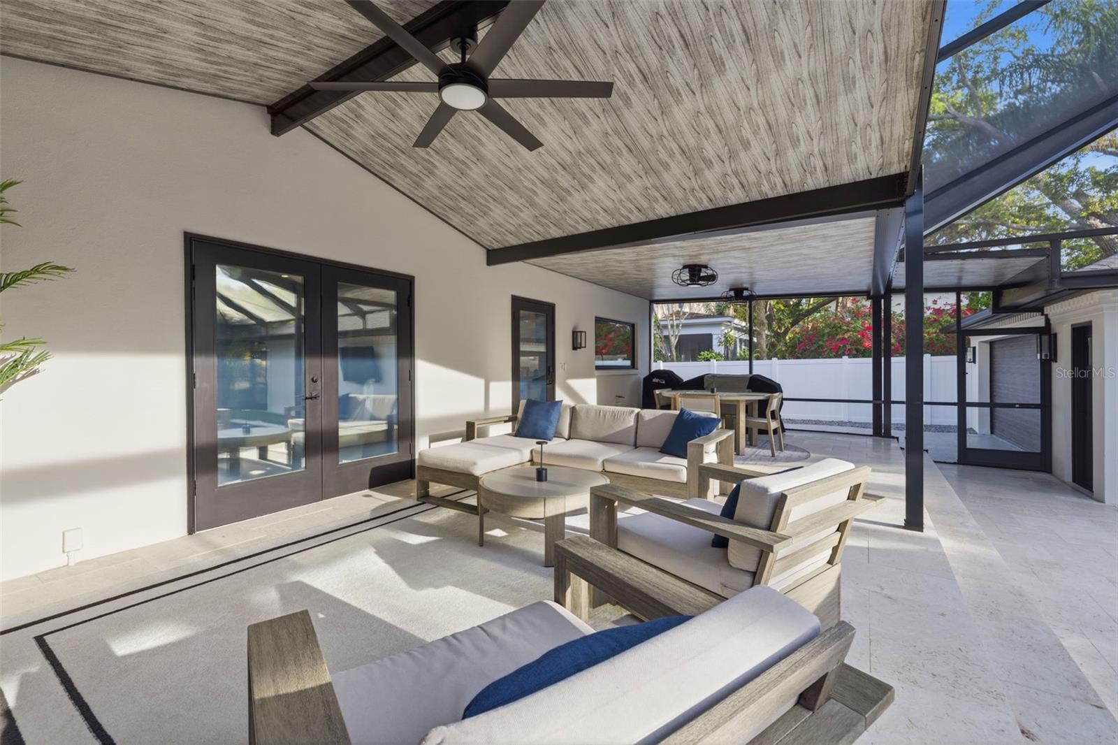 417 S PALOMA PL, TAMPA, FL, 33609