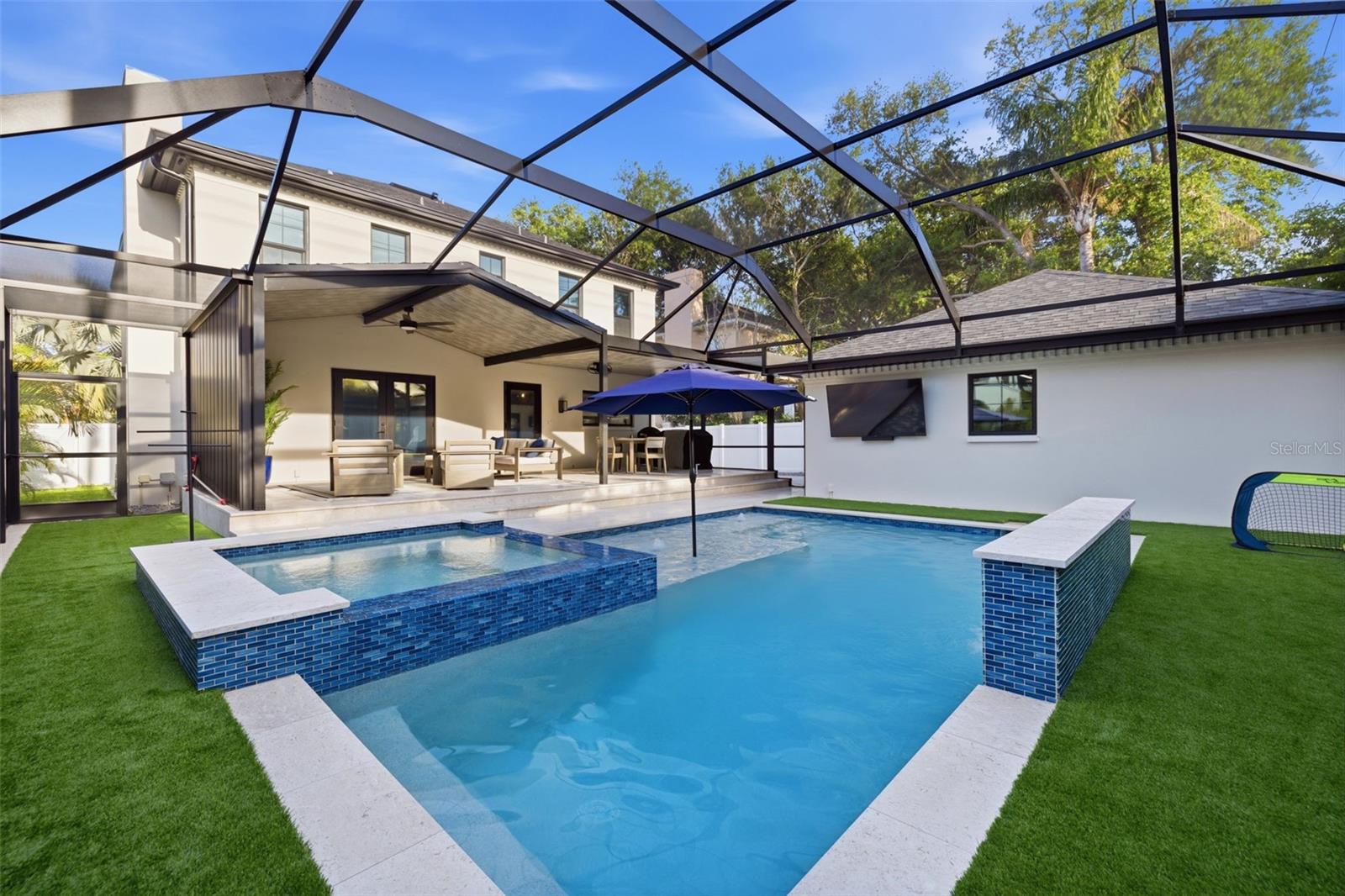 417 S PALOMA PL, TAMPA, FL, 33609