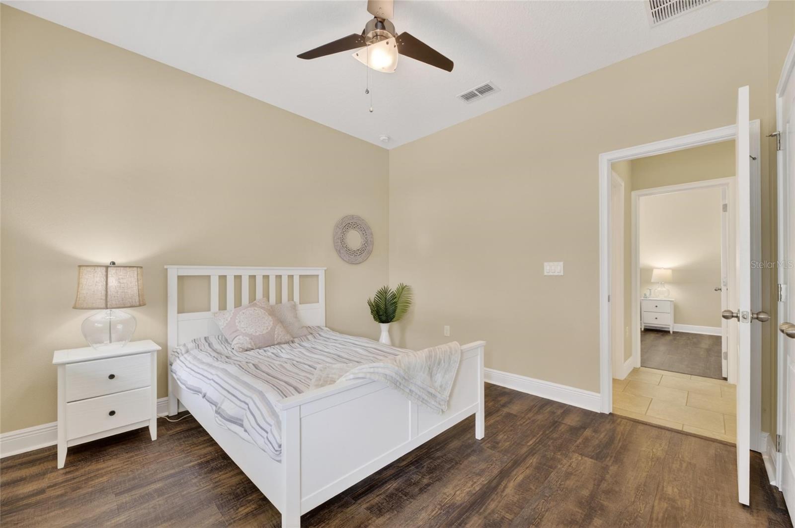 513 MANNS HARBOR DR, APOLLO BEACH, FL, 33572