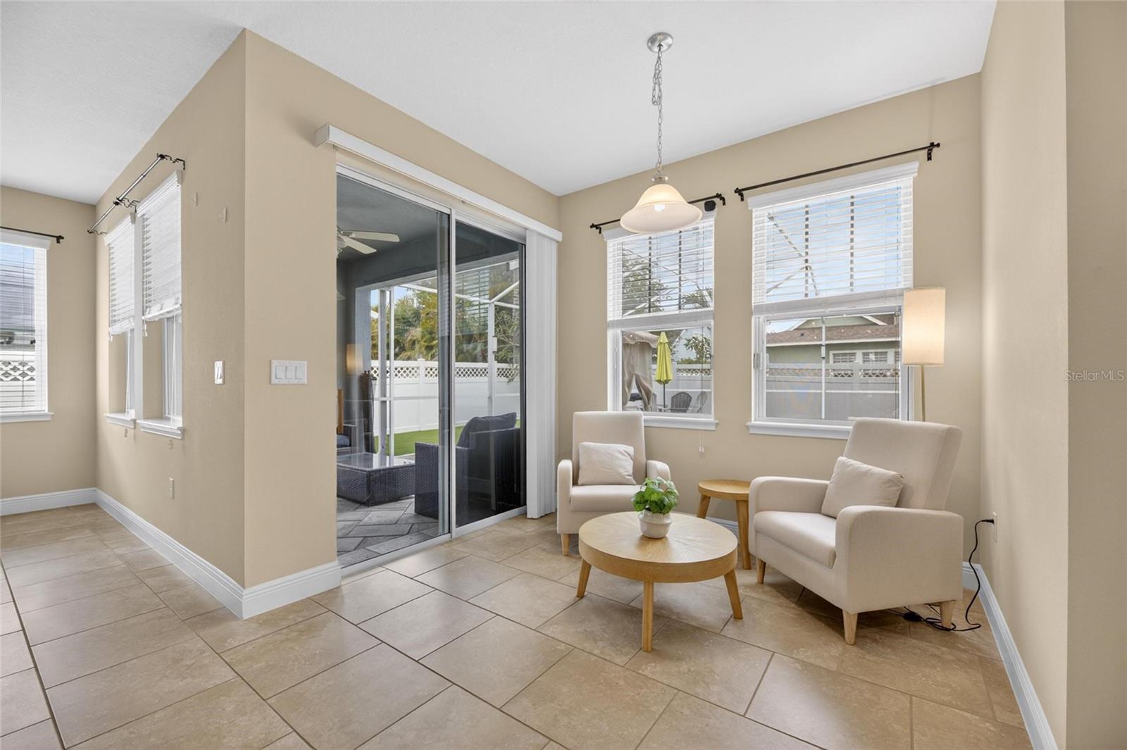 513 MANNS HARBOR DR, APOLLO BEACH, FL, 33572