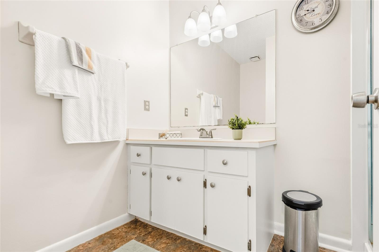 8 LLADD CT, PALM COAST, FL, 32164