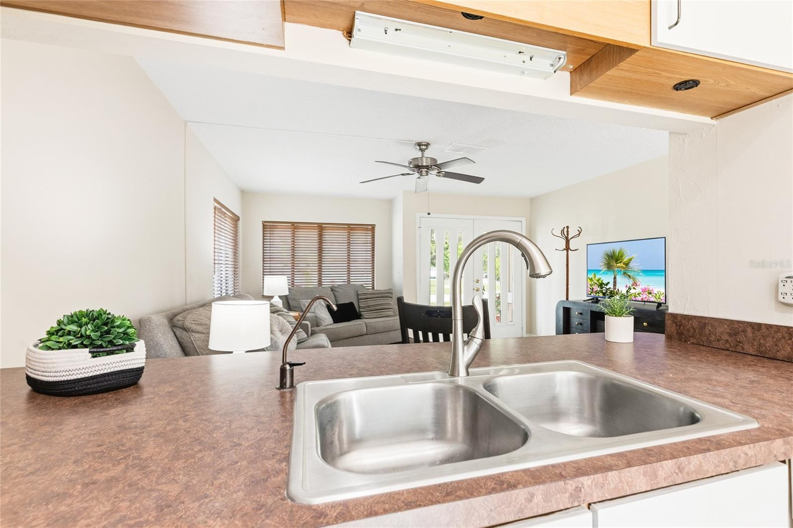 8 LLADD CT, PALM COAST, FL, 32164