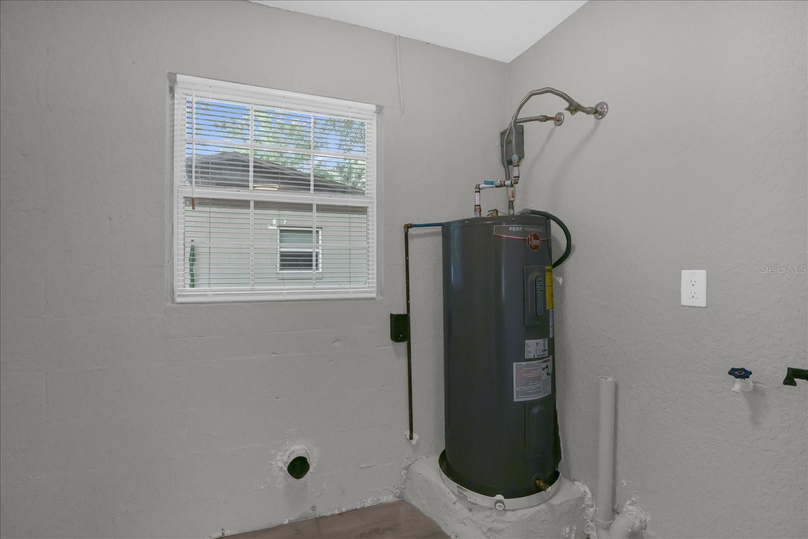 313 SALINA DR, ALTAMONTE SPRINGS, FL, 32701