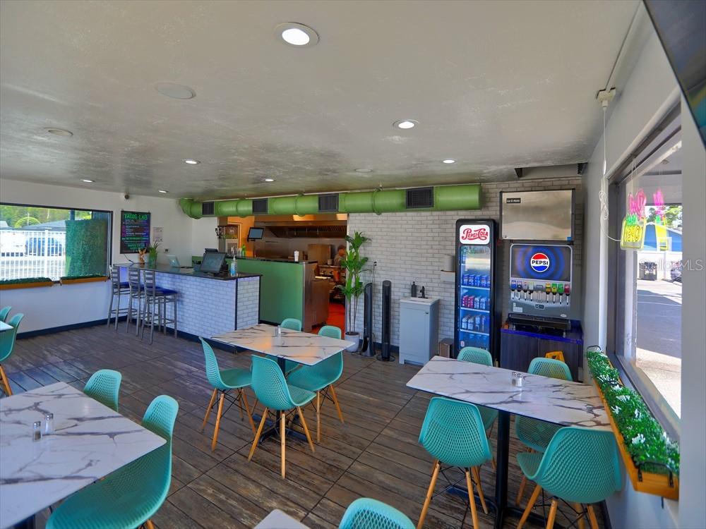 1881 W FAIRBANKS AVE, WINTER PARK, FL, 32789