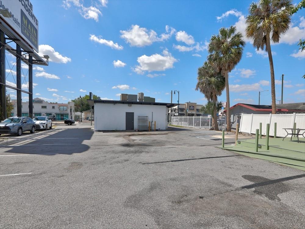 1881 W FAIRBANKS AVE, WINTER PARK, FL, 32789