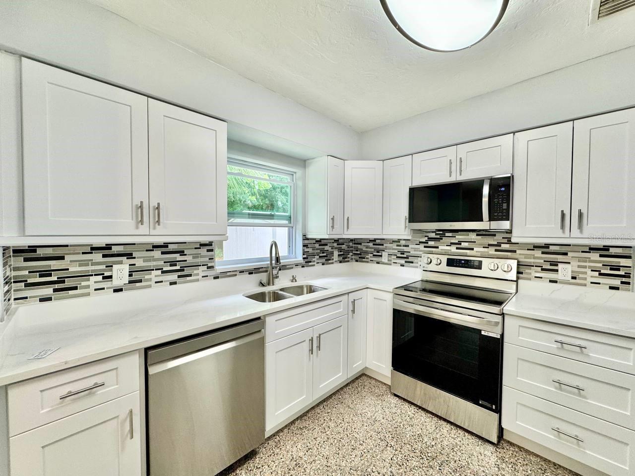 10932 104TH AVE, LARGO, FL, 33778