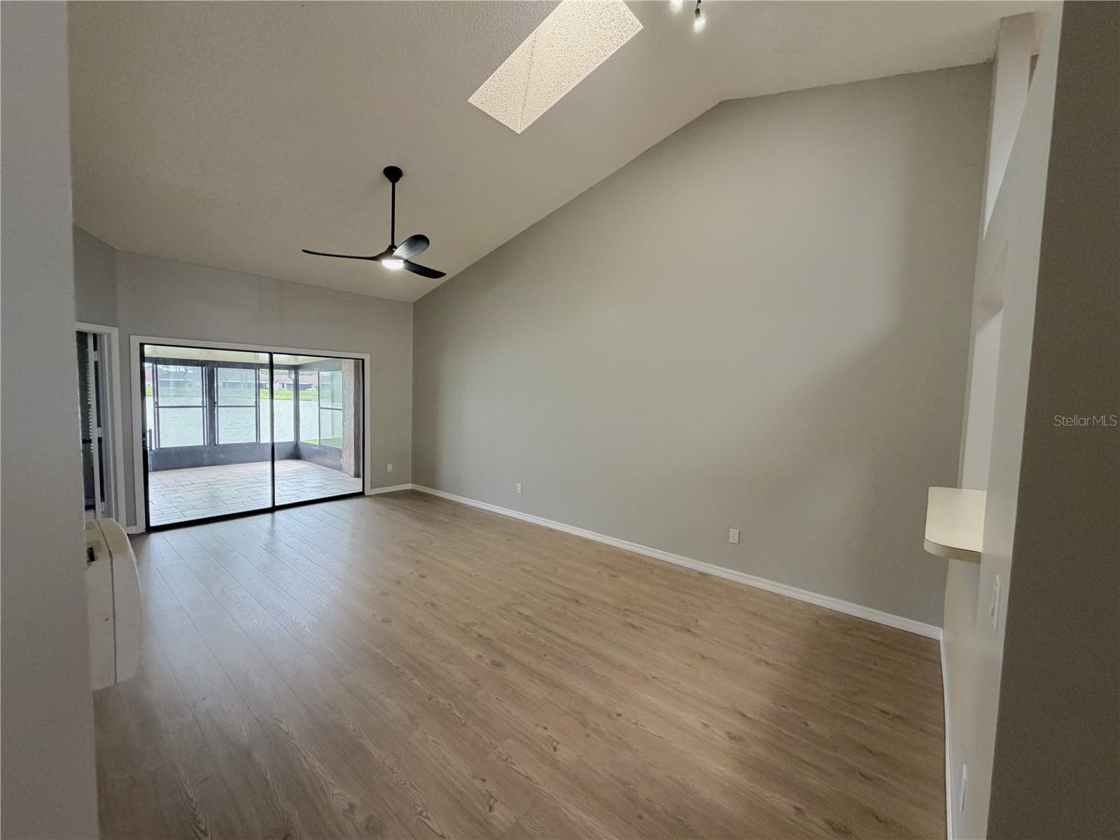 50 LAKEPOINTE CIR, KISSIMMEE, FL, 34743