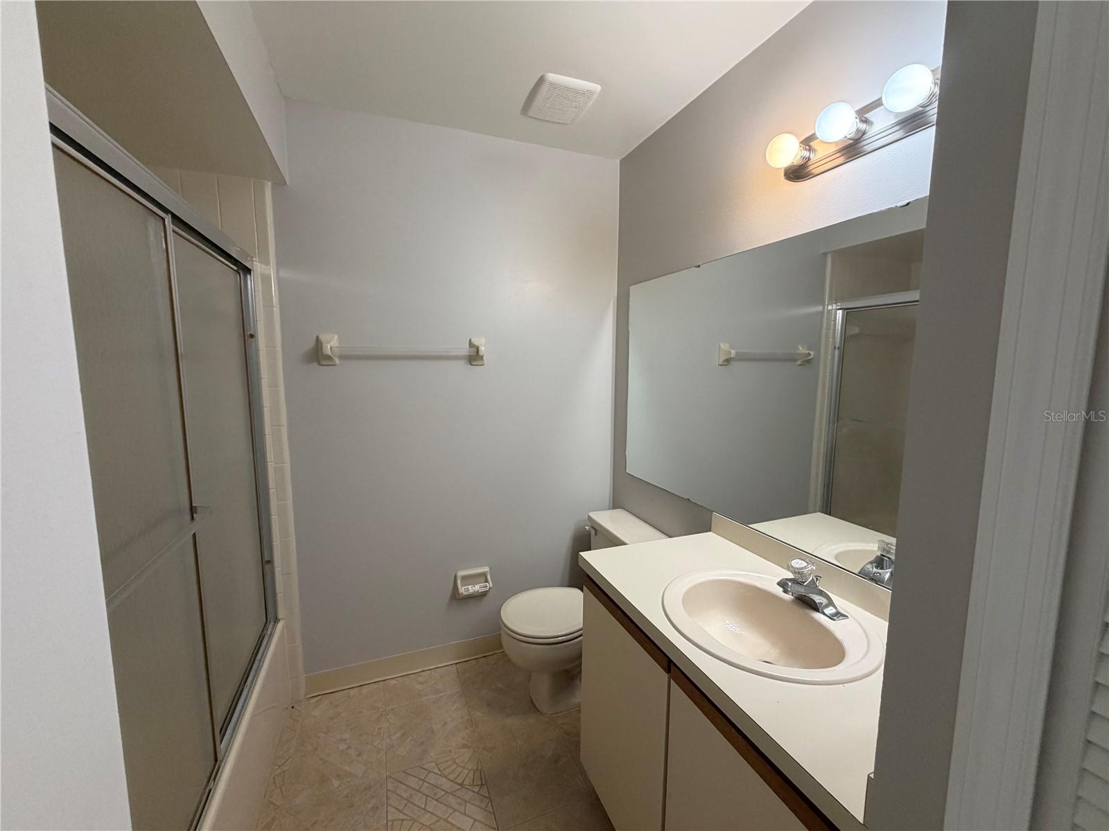 50 LAKEPOINTE CIR, KISSIMMEE, FL, 34743