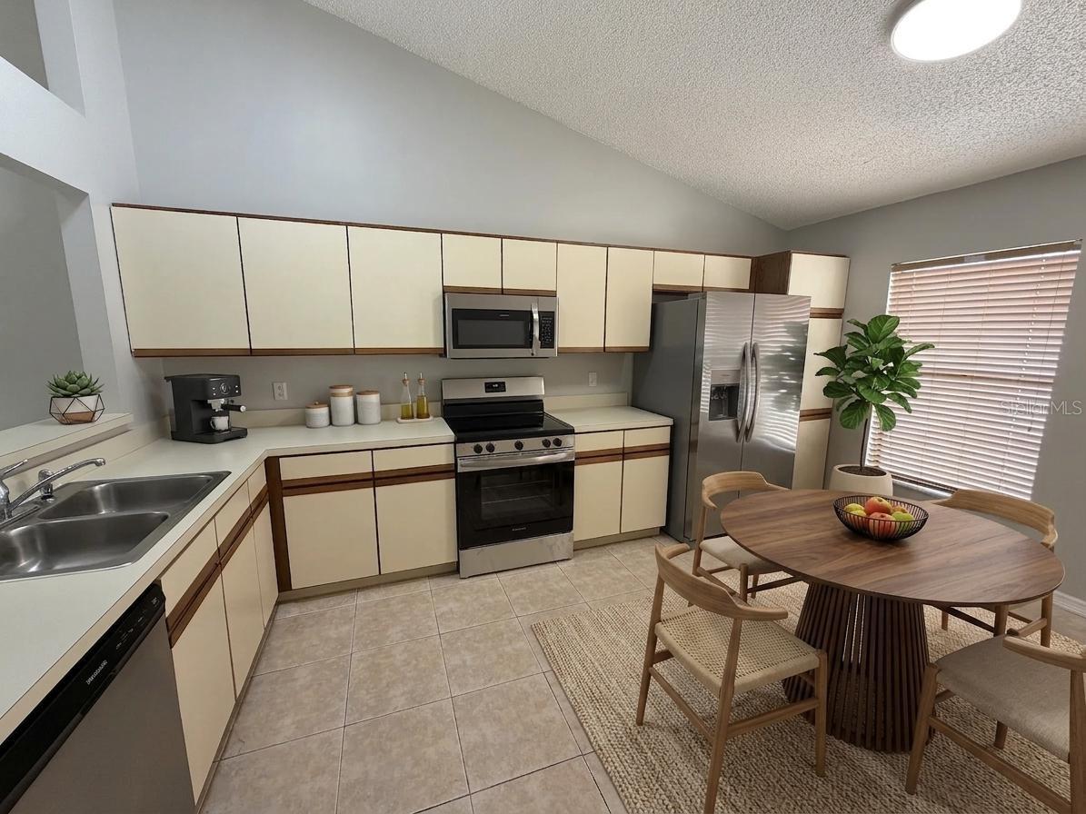 50 LAKEPOINTE CIR, KISSIMMEE, FL, 34743
