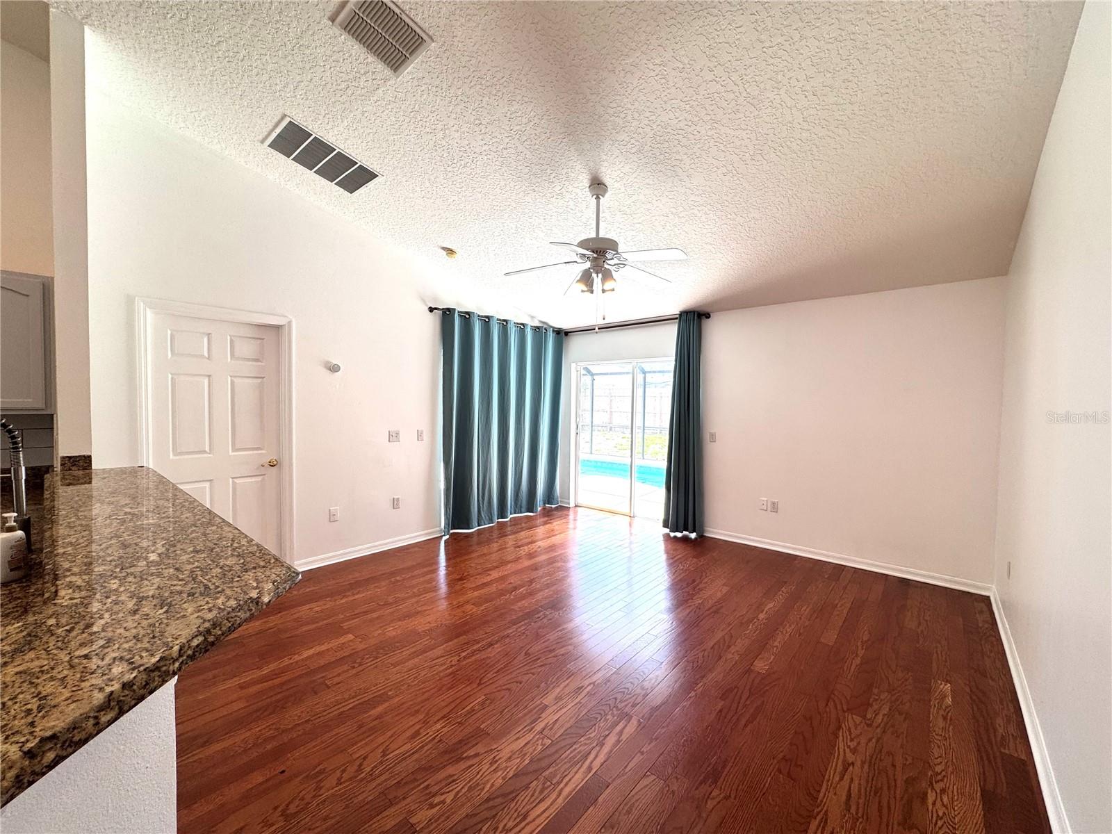 205 PARADISE WOODS PL, DAVENPORT, FL, 33896